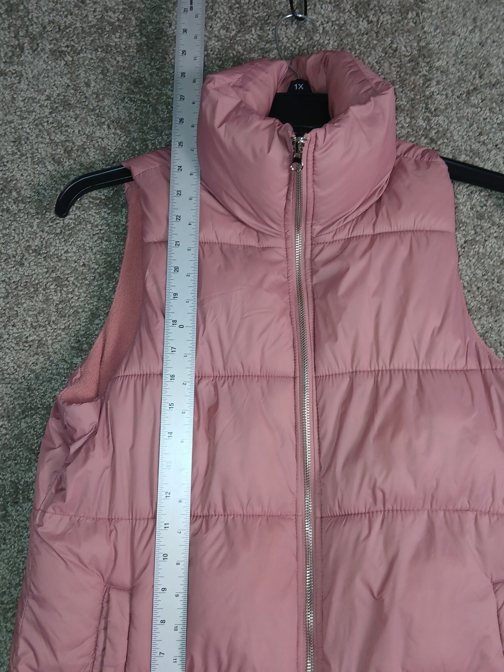 Old Navy Puffer Vest Womens Size M Pink Fleece Lined Full Zip Snap Pockets - Picture 2 of 10